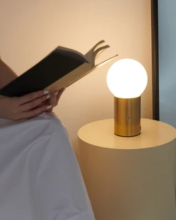 Brightech_KaiTableLamp_Metal_Brass