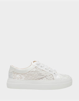 BETSEY-JOHNSON_SHOES_SB-THEAA_IVORY_SIDE
