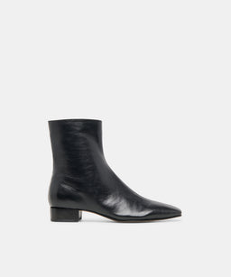 DOLCEVITA-BOOTS_TARINE_BLACKLEATHER02_e10e895e-650a-489f-9387-8357b972acd7