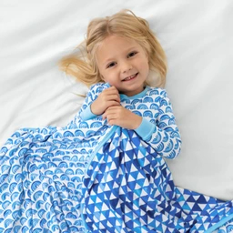 Blue-Rainbows-Large-Cloud-Blanket-04