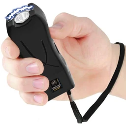 Black_Streetwise_Lifeguard_Mini_Rechargeable_Stun_Gun_16.5M_in_hand