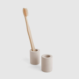 104-10146_SmallToothbrushHolder_2PK_SoftBeige_Q3_2026_01