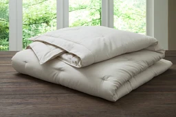 handmade-luxury-wool-comforter-666654