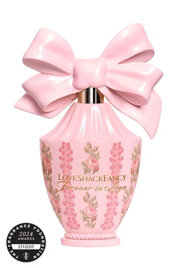 STRAWBERRY_MACAROON72A6D12E-1D88-4235-BB08-856F0B573EB4