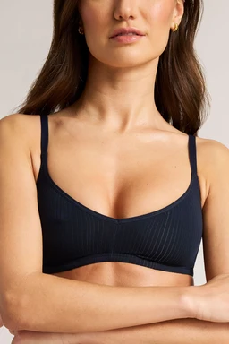 Lounge_Whipped_Non-wire_Bra_Navy_01