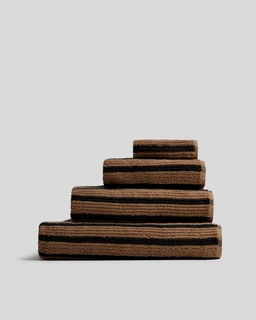 organic-resort-stripe-towels-camel-with-soft-black_01_d55dd6bd-ba5c-41eb-bbbd-4da8ba25a501