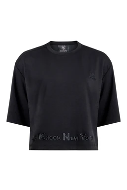 DKNY_061125_043a_1400x2100_21ebb925-0f27-406b-be06-56210bd5b7b6