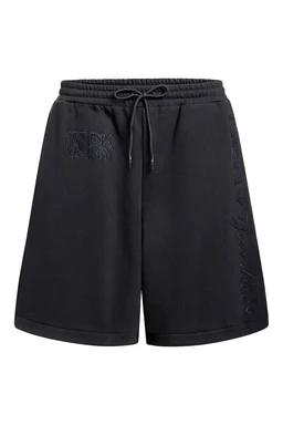 DKNY_061125_109a_1400x2100_78d67954-2421-47c1-ba71-b195adfaae87