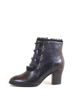Galleriablack4_webp