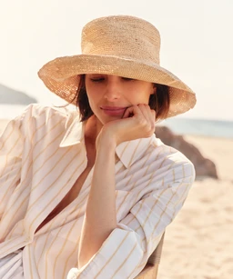 crochet-raffia-sun-hat-natural-5_2e33e47e-a050-428a-970e-89ea63c2e5eb