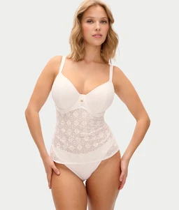 White |#| White