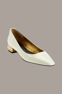 F4447859SAVITA_FLAT_IVORY_PAT_PU_P_b1ca2c8d-d1c5-490c-88c4-2515d15016a5