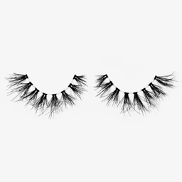 ABH_NORVINA_FalseLashes_ATTENTION_STANDARD_ALT01_optimized_b3ab16b5-b6ee-4d7d-9159-2236d9ba0dec