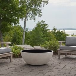 136-bk-eldora-round-38-metal-lid-lifestyle