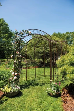 8614372_0198_jardin-meandering-arch