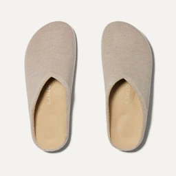 150_CasualClog_Dove_PrimaryOverhead_8e5ed8a0-ab51-4a4c-97f4-691bb9d70d59