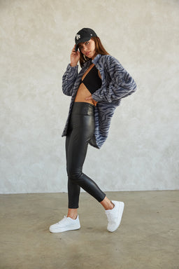 black_vegan_leather_leggings_Bridgete_1312