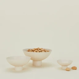 essential-footed-bowl-family-ivory-styled-HNY.100.20.00X.045