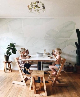 bird-paradise-mural-wallpaper