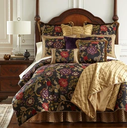 AHCEscapadeBeddingCollection-LOW