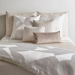 Clio_Pearl_Lifestyle_1_500x500_crop_center_2x_11ffb2e0-07d2-4df5-a219-9801ed5dcc53
