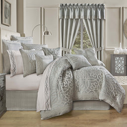 JQueenNouveauSPA4-PieceComforterSet-1