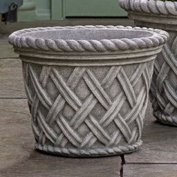 English_Weave_medium_722a5a4e-44ab-445a-9206-26b79f887282