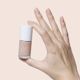 1-PDP-CHM-Bottle-Hand