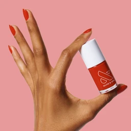 1-PDP-CV-Bottle-Hand